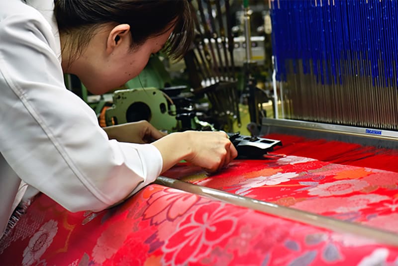 The expo pavilion with a Nishijin brocade exterior - Sustainable