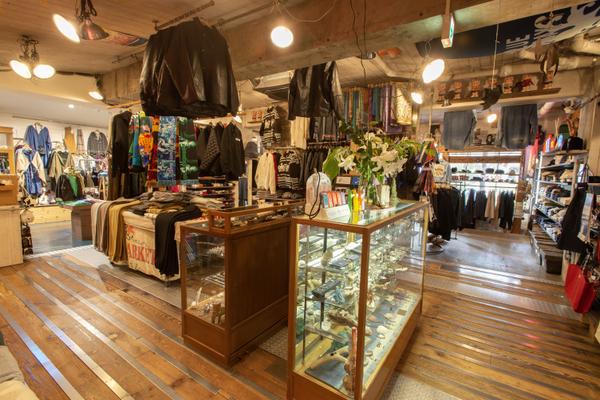 HOLLYWOOD RANCH MARKET(ハリウッド ランチ マーケット) (東京都渋谷区