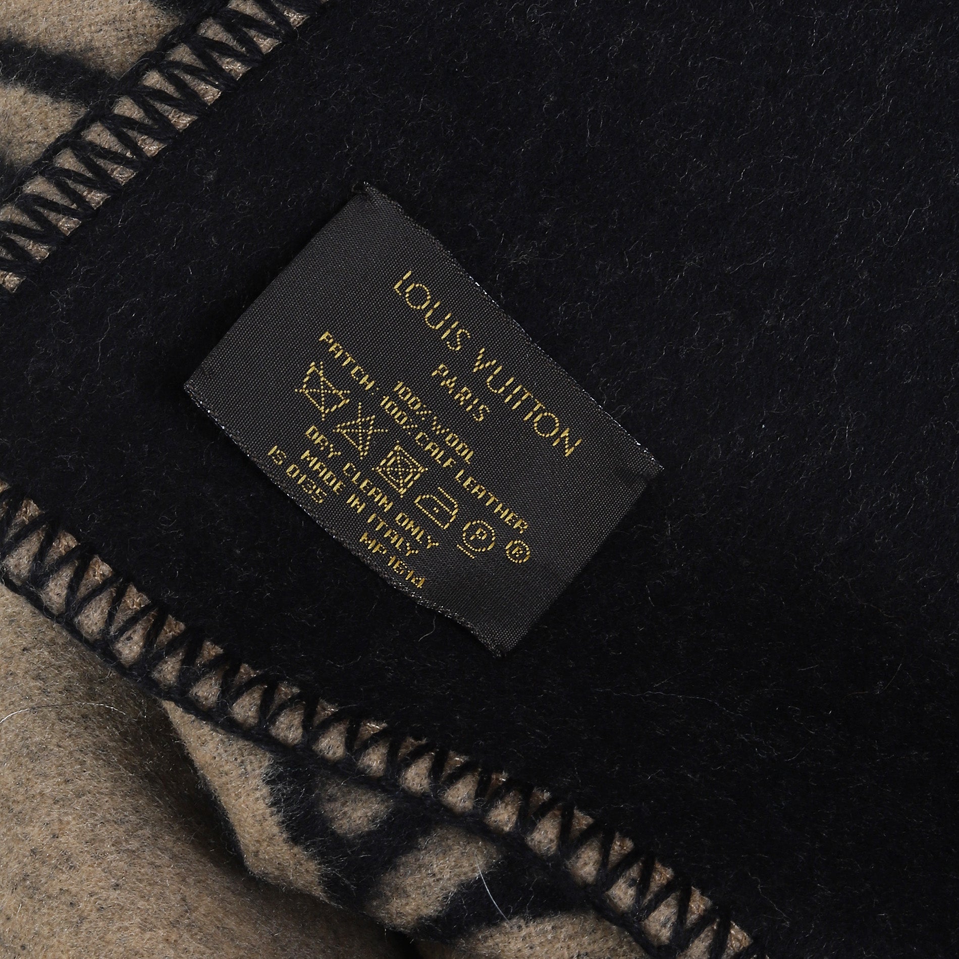 Louis Vuitton AW2015 Christopher Nemeth Blanket - Ākaibu Store