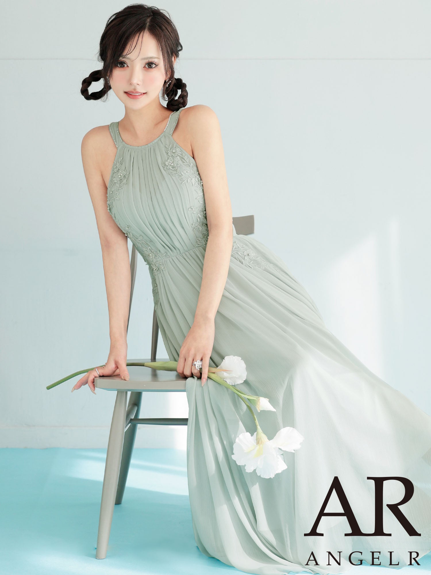 5日まで値下げ‼️Veautt ライトブルー ドレス サテン・サイド