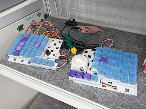 モジュール志向の自作キーボードキット「くっつきー スターターセット