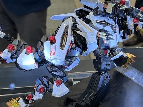 おもちゃショー】「超合金×ZOIDS」としてライガーゼロが立体化