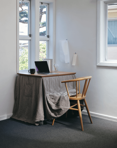 無印良品、「デスクこたつ」など、人感センサー付きこたつの新製品発売