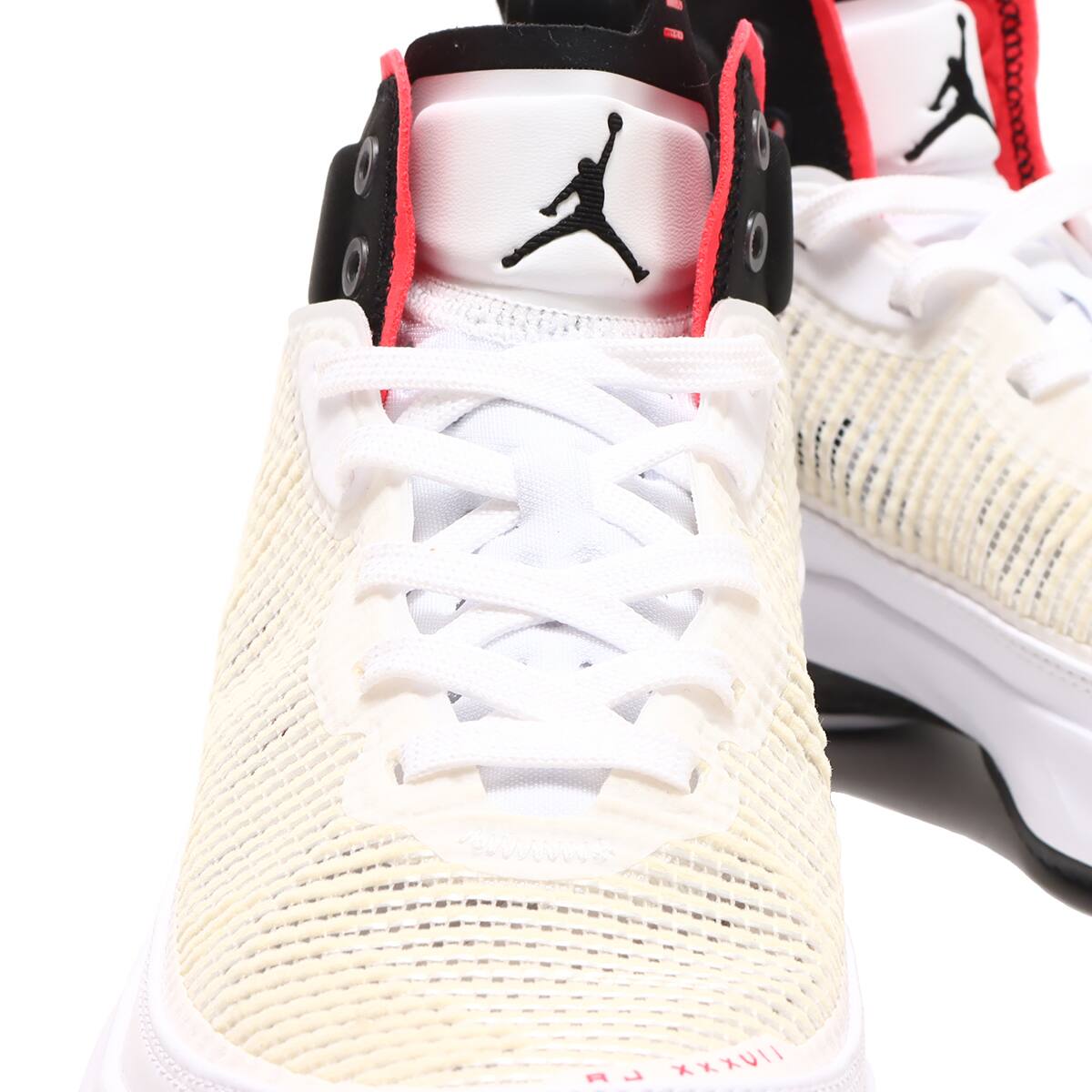 JORDAN BRAND AIR JORDAN XXXVII GS WHITE/BLACK-SIREN RED 23SP-I