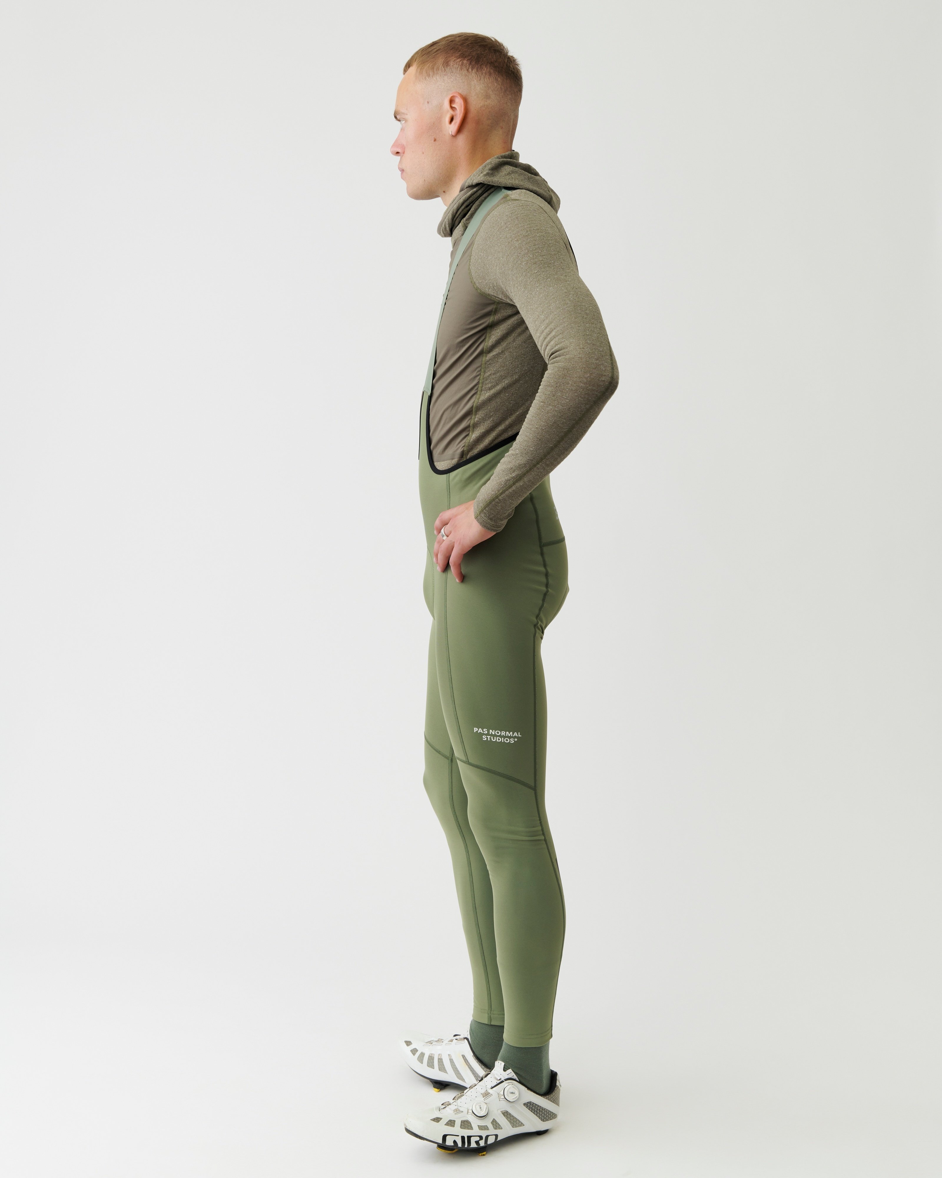 肌寒い日のサイクリング、迷ったらどの丈のビブを選ぶ？ PAS NORMAL