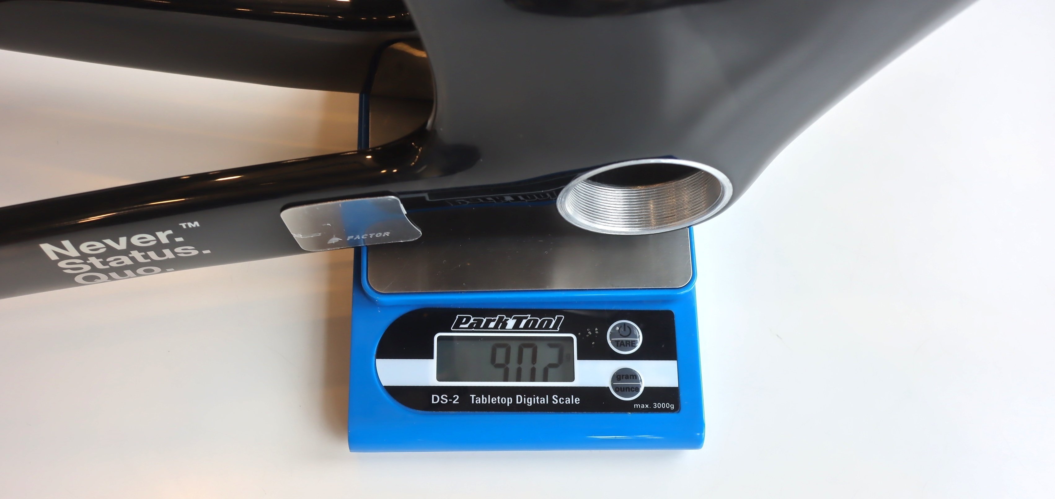 FACTOR OSTRO VAM 2.0フレームセット 25%OFF！！店頭在庫限定