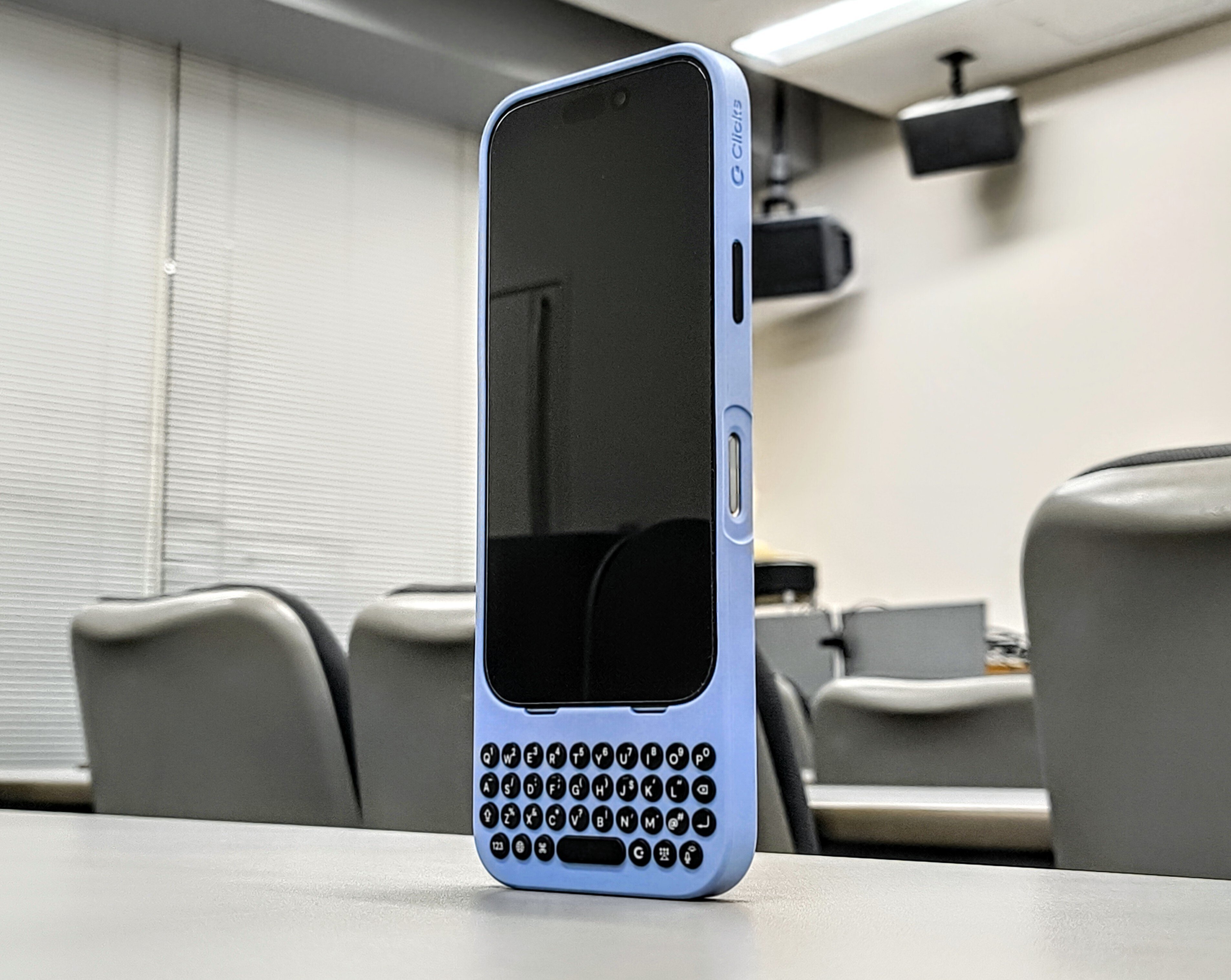 Clicks iPhone 16 Pro max ブラック Amazon.co.jp: Clicks(クリックス