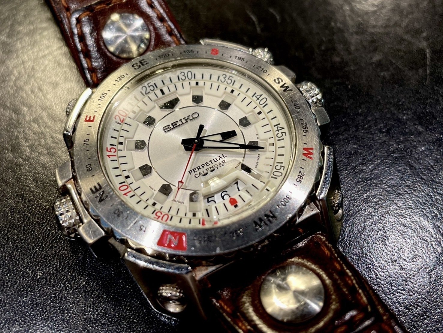 セイコーパーペチュアルカレンダーの電池交換を東京で依頼するなら