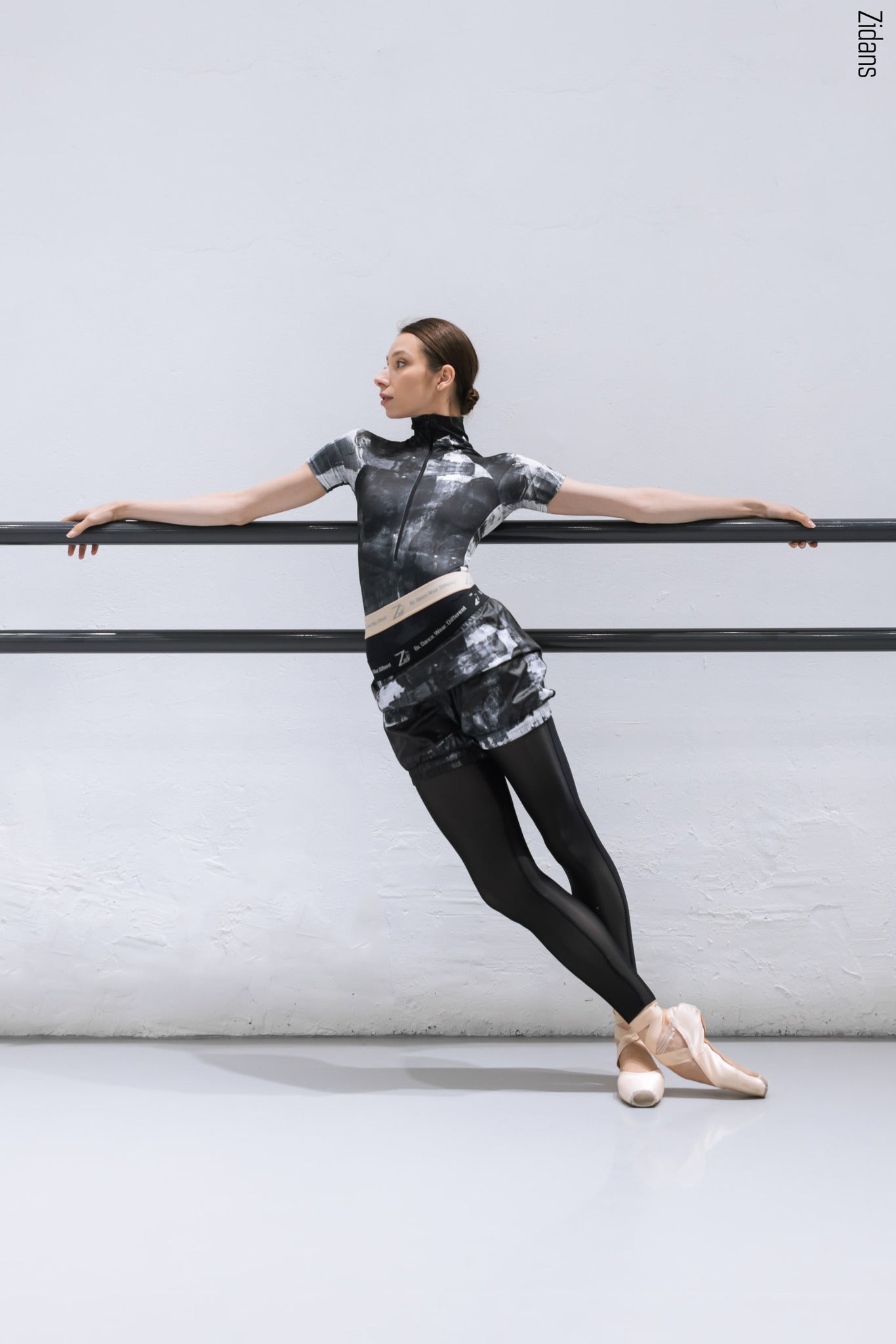 ジダンス ラグランジップ T-レオタード（在庫商品） ZIDANS Raglan Zip