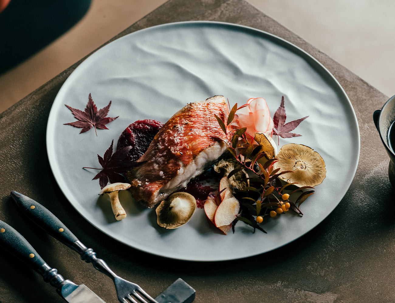 大皿ウェーブ｜こだわりのある人の普段使い食器ARAS