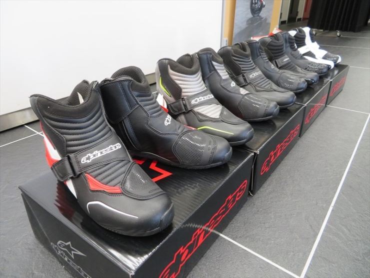 アルパインスターズの最新ブーツを限定特価！ | オートハウスアツ