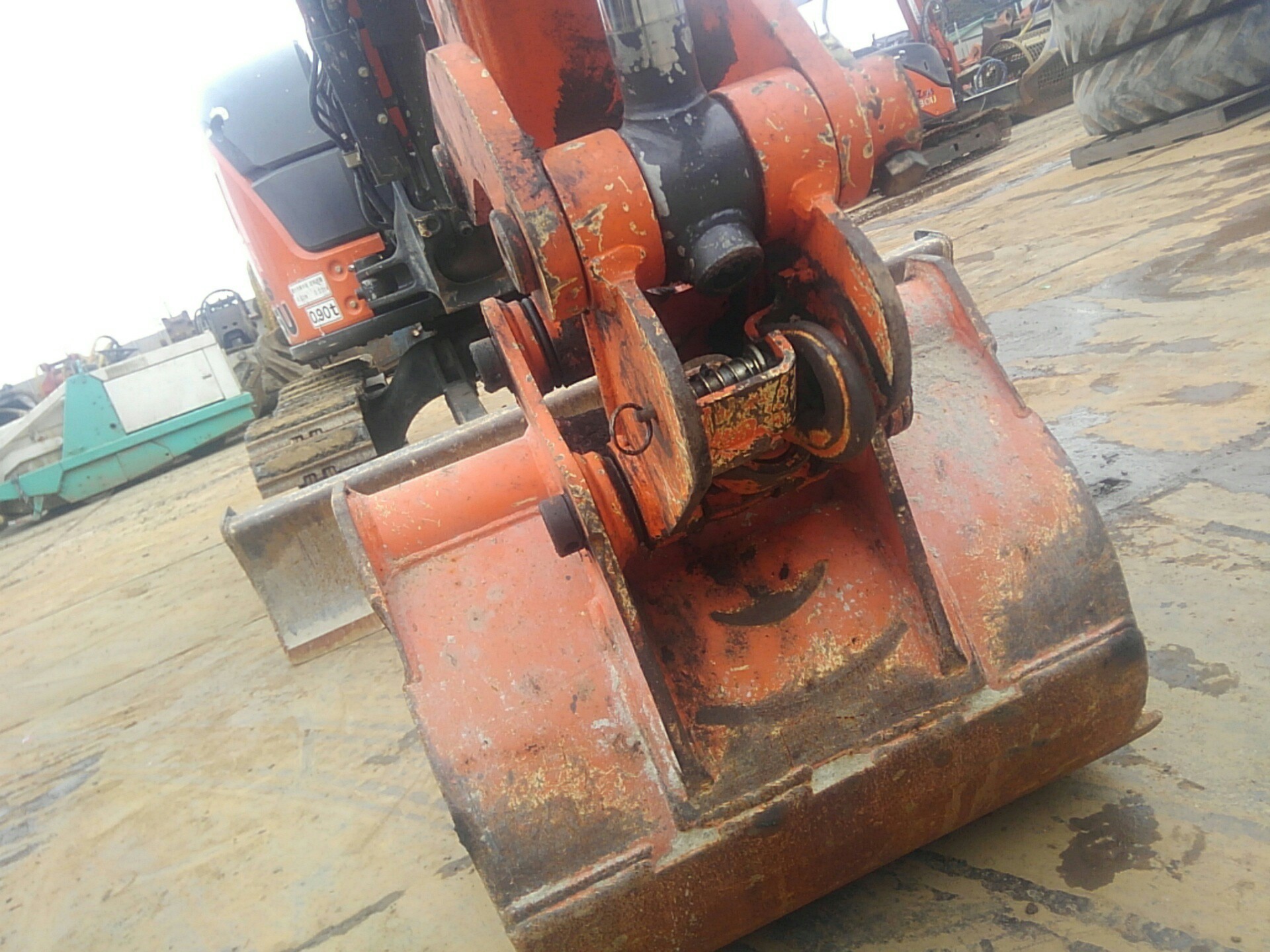 ZX35U-5A | ミニ油圧ショベル | 株式会社アタッチリンク