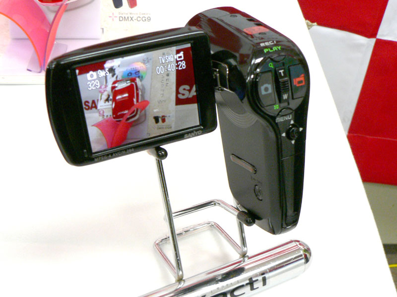 三洋、640×480ドット/60fps撮影可能な「Xacti」