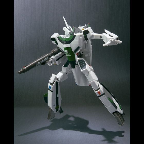 二次受注】VF HI-METAL VF-1Aバルキリー(柿崎速雄機) | フィギュア