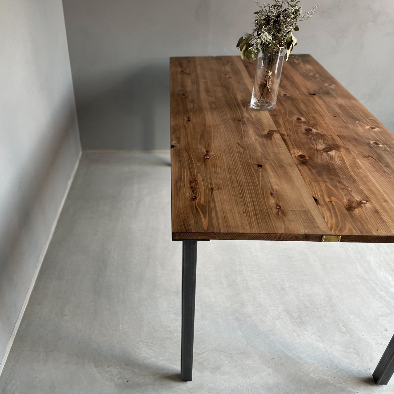 ダイニングテーブル【IR_LG_C】| オーダーメイドのアイアン家具を中心