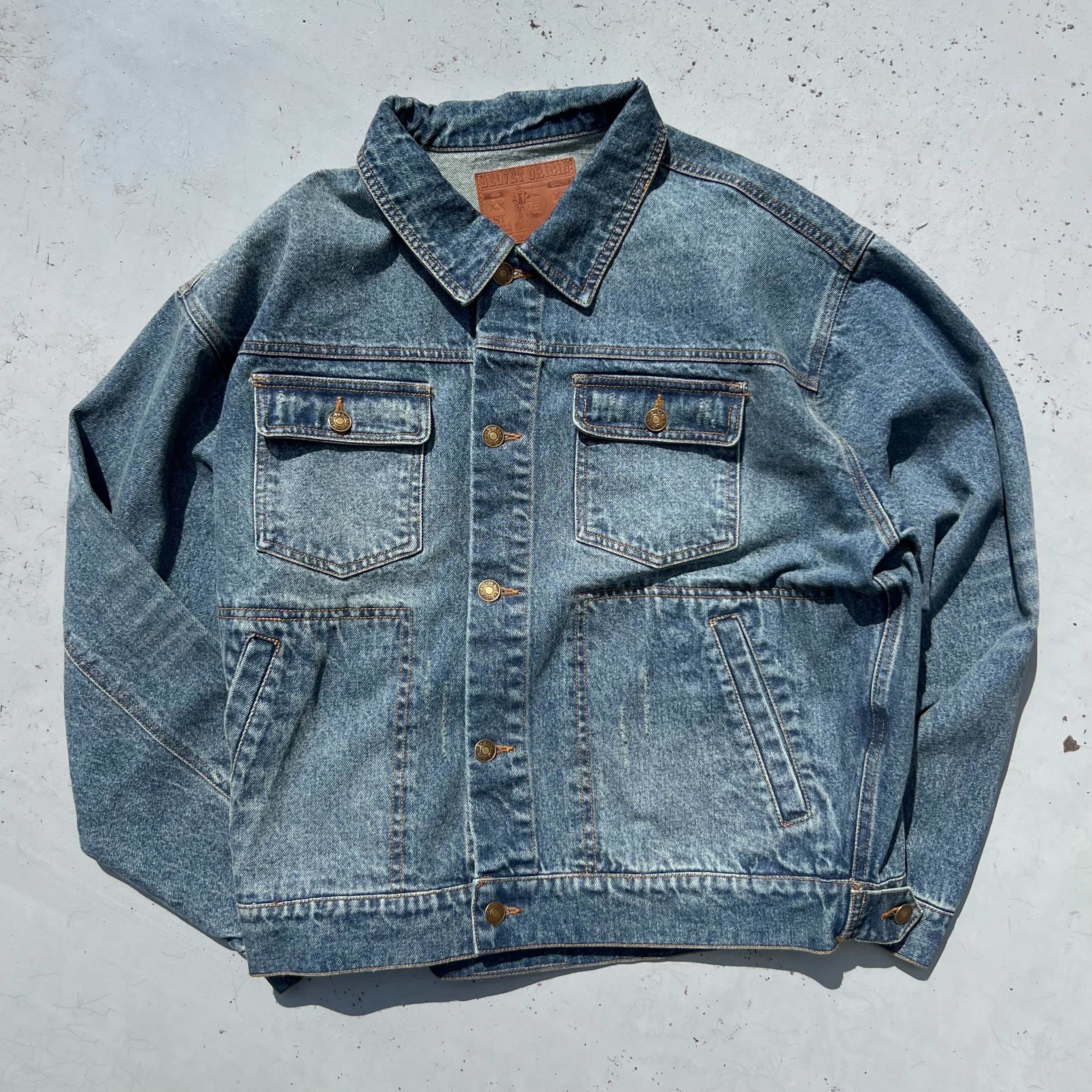Damaged denim jacket – BELVET