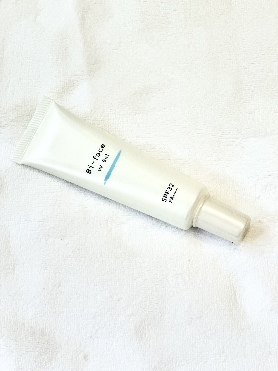 みずみずしく伸びの良いBi-face UVジェル｜ビフェイス株式会社