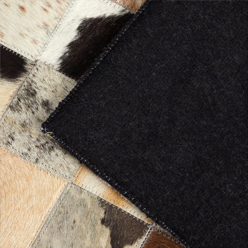 ワンランク上のお部屋に。ムード漂うモダンデザインラグ『ハラコ