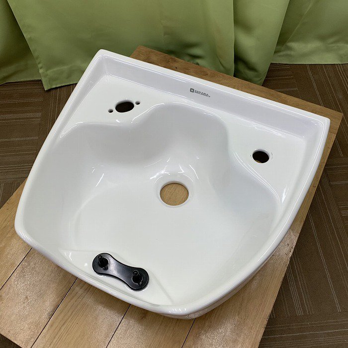 タカラベルモント シャンプーボール マジョリカポルトを入荷しました