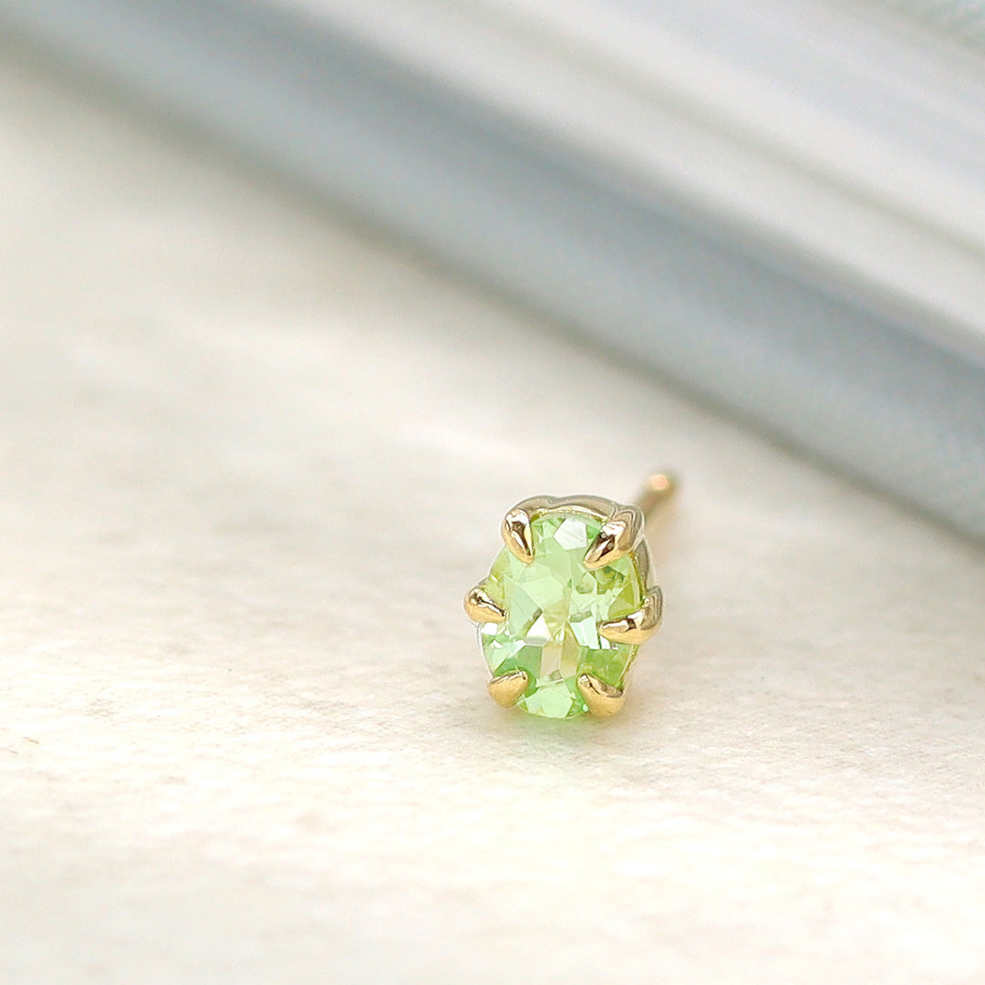 ビズー公式】ミントグリーンガーネットK18(18金) PT ピアス(片耳