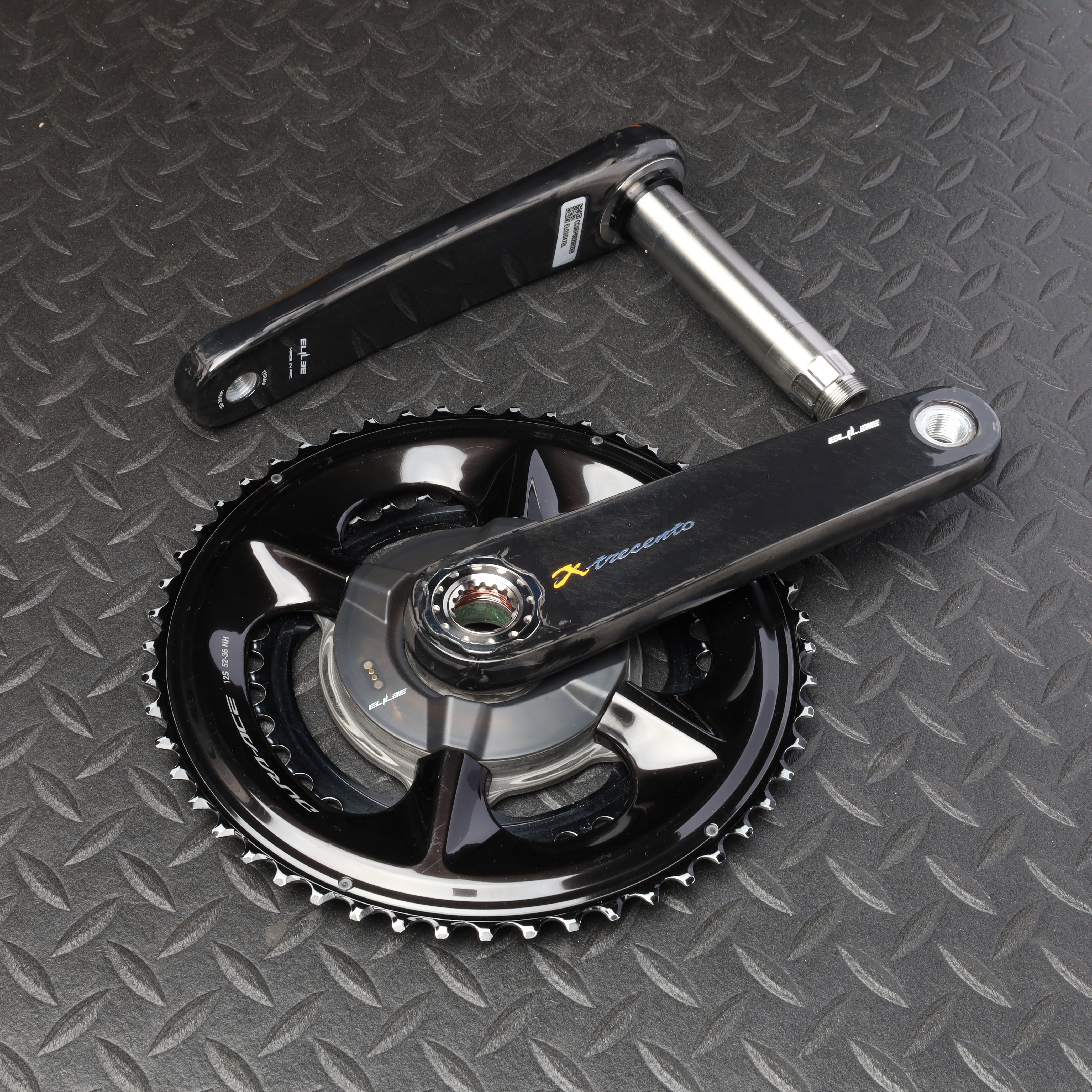 ELILEE / X-trecento カーボンクランクアーム チタニウムスピンドル(φ24mm)