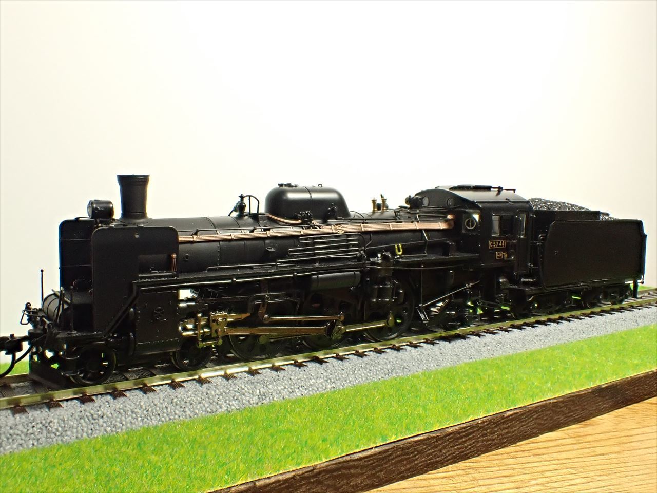 天賞堂 C57 1次型 北海道タイプ（密閉キャブ）ナンバープレート取付け