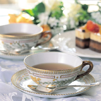 ロイヤルコペンハーゲン フローラダニカ カスタードカップ＆ソーサー