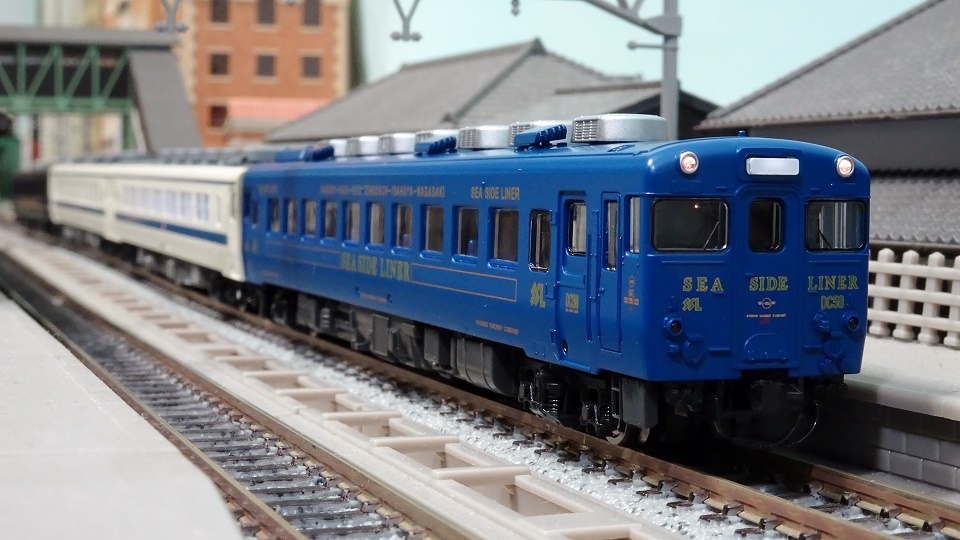 キハ58系 快速シーサイドライナー いよいよ紺色が登場！！ - ビスタ