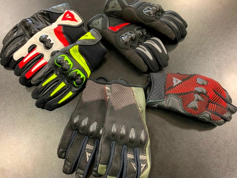 暖かい季節は手から涼しく！今からの季節にお勧めのグローブをご案内