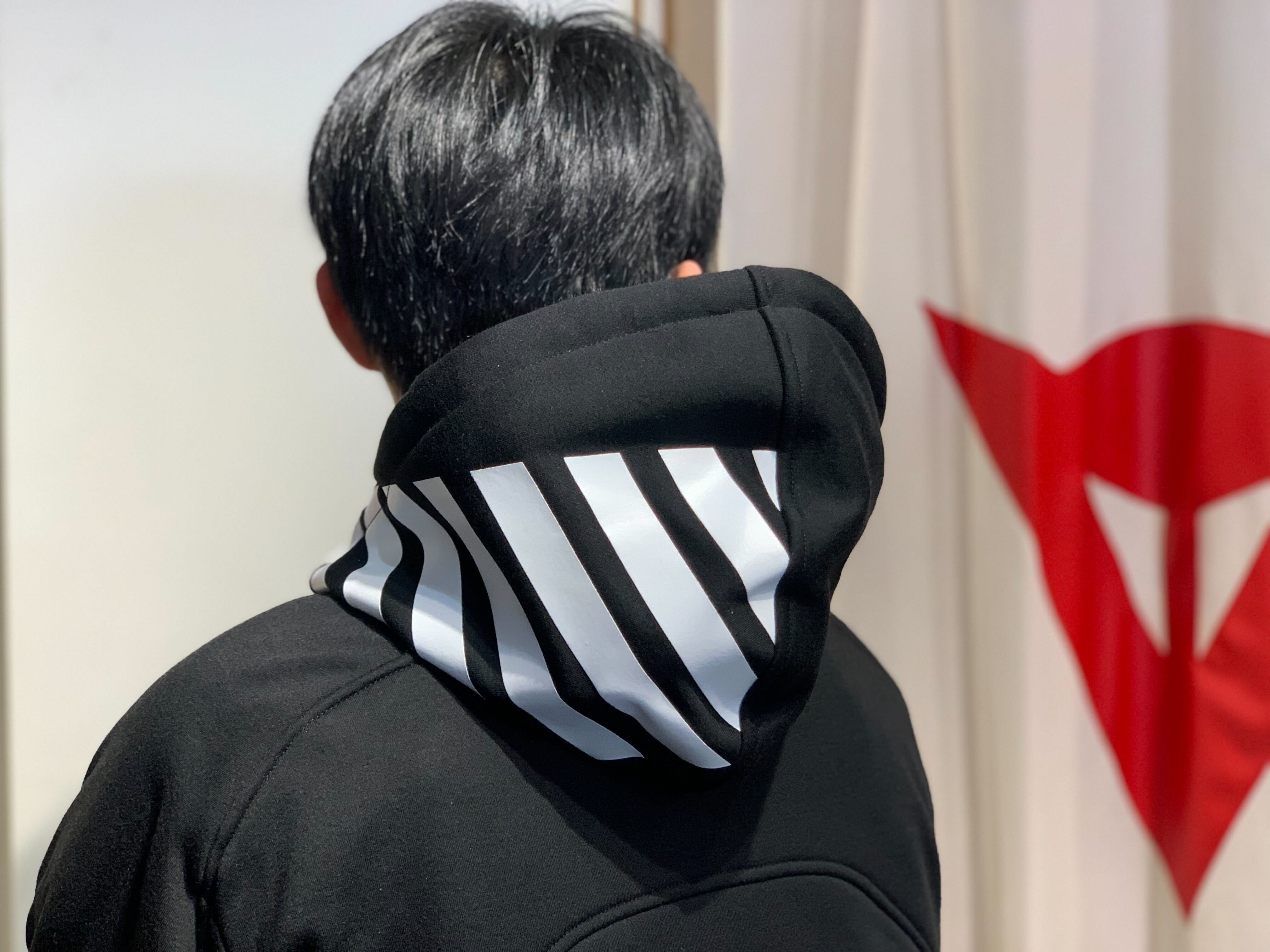 DAINESE×VR46コラボデザイン”VR46 DAEMON-X SAFETY HOODIE FULL ZIP”が