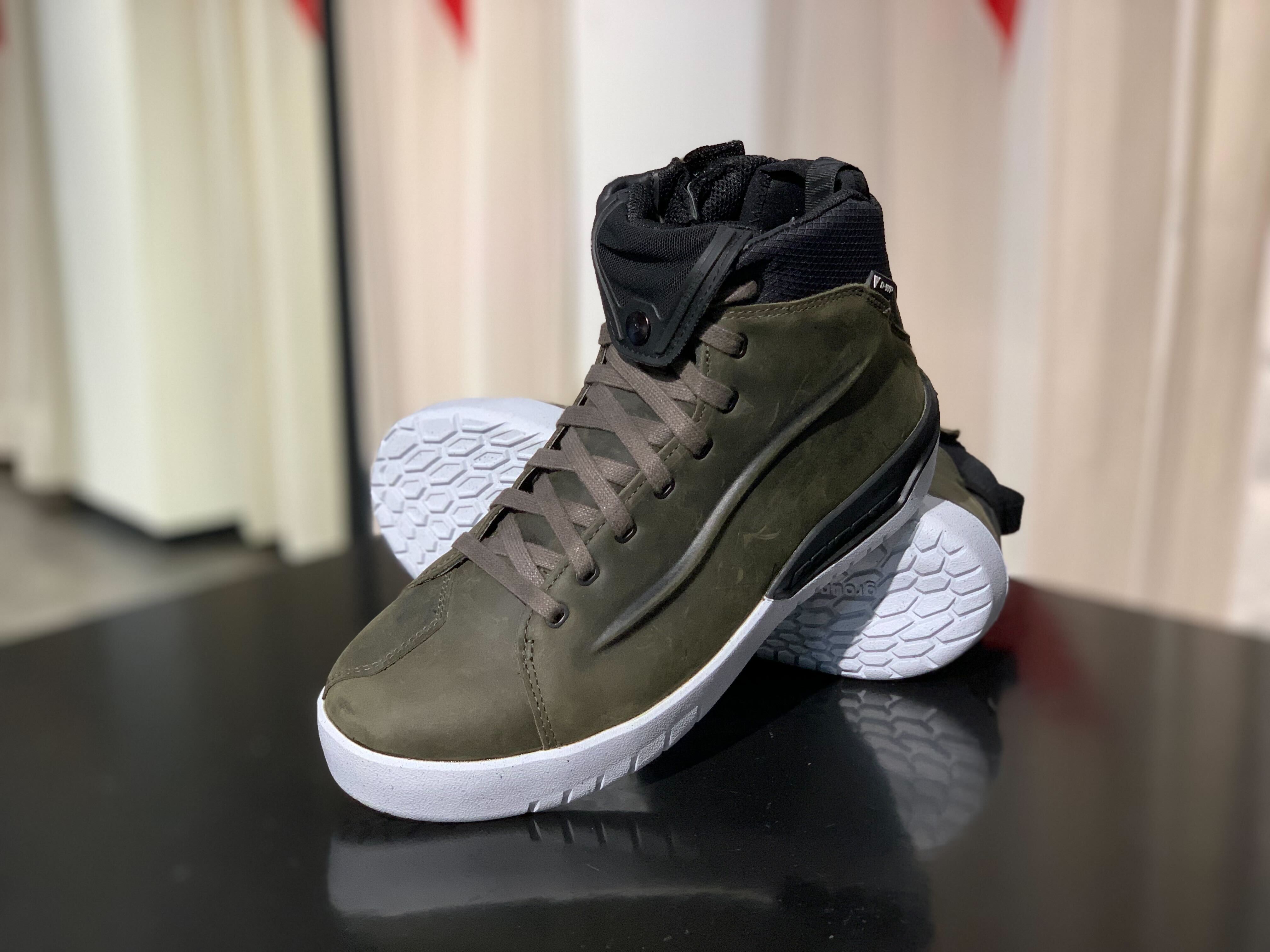 あらゆる環境に対応『D-WP防水プロテクションシューズ』のご紹介