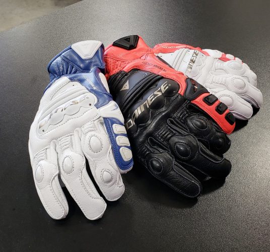 ショートレザーグローブのトップモデル『4-STROKE 2』がモデルチェンジ。