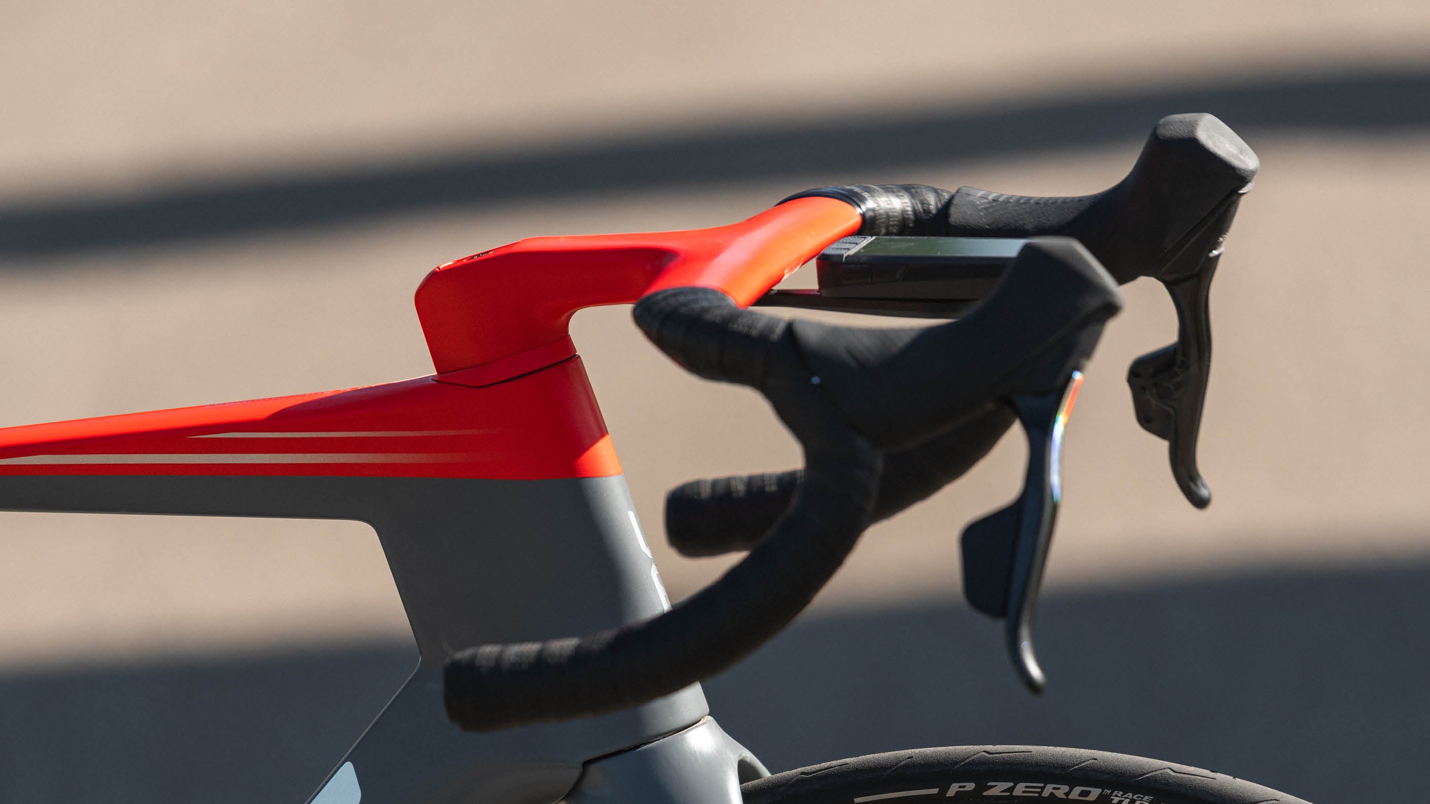 BMC ICS carbon evo 一体ハンドル 赤黒 400mm/90mm BMC ICS carbon evo