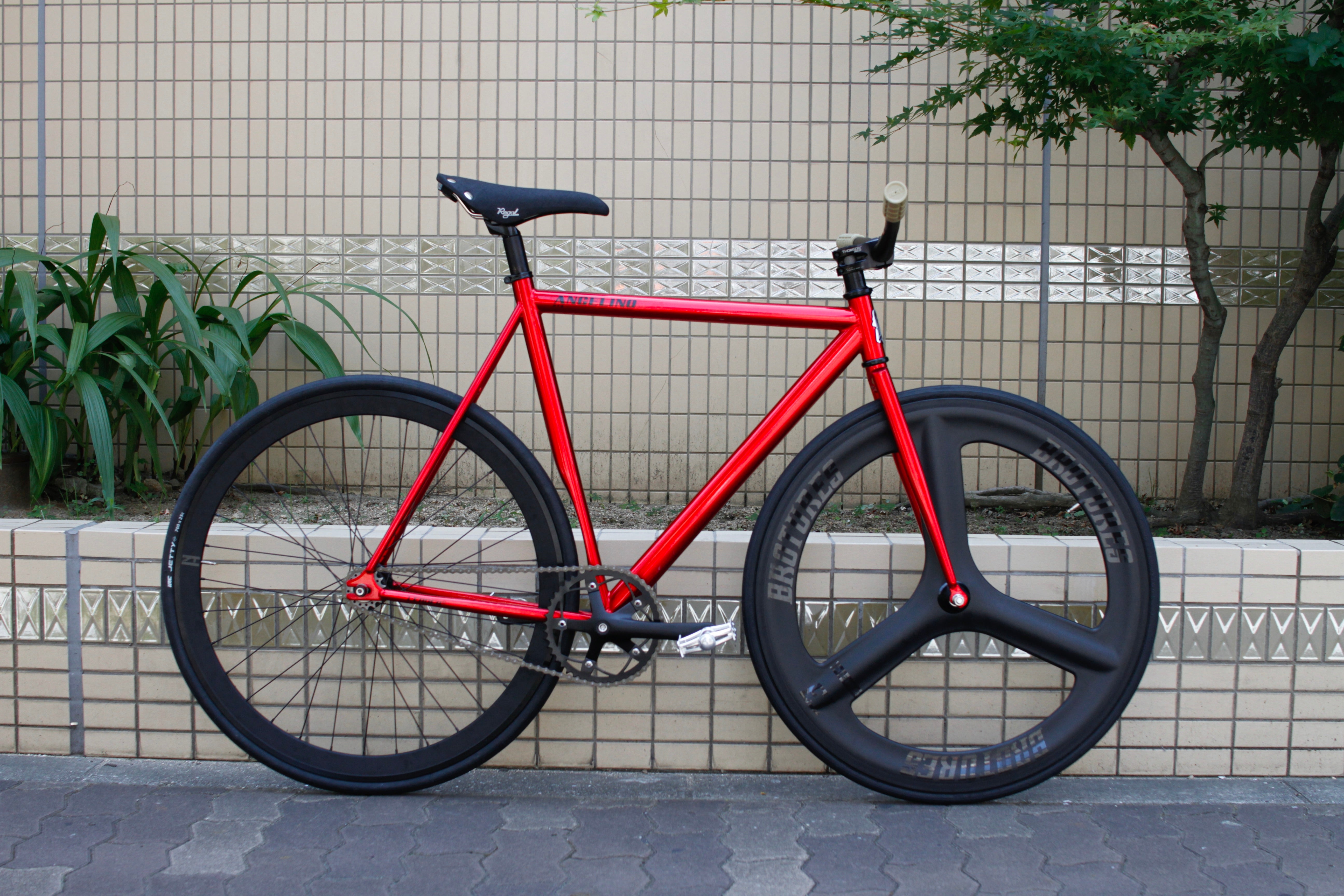 良い色なのに隠れがち。 | ブローチャーズ - BROTURES ONLINE STORE