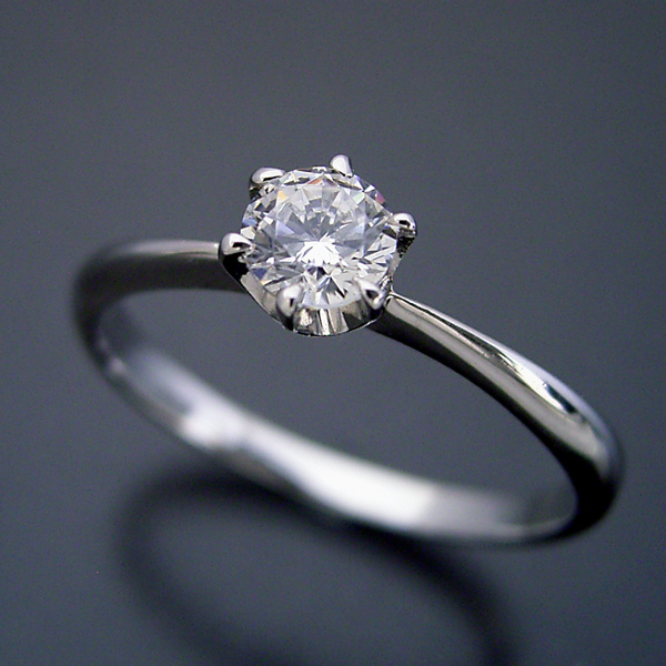 プラチナ婚約指輪 ティファニーセッティング風 0.3ct〜 ダイヤモンド