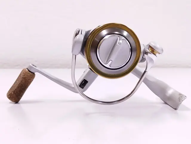 DAIWA ダイワ スピニングリール シルバー SILVER CREEK-X 2004C