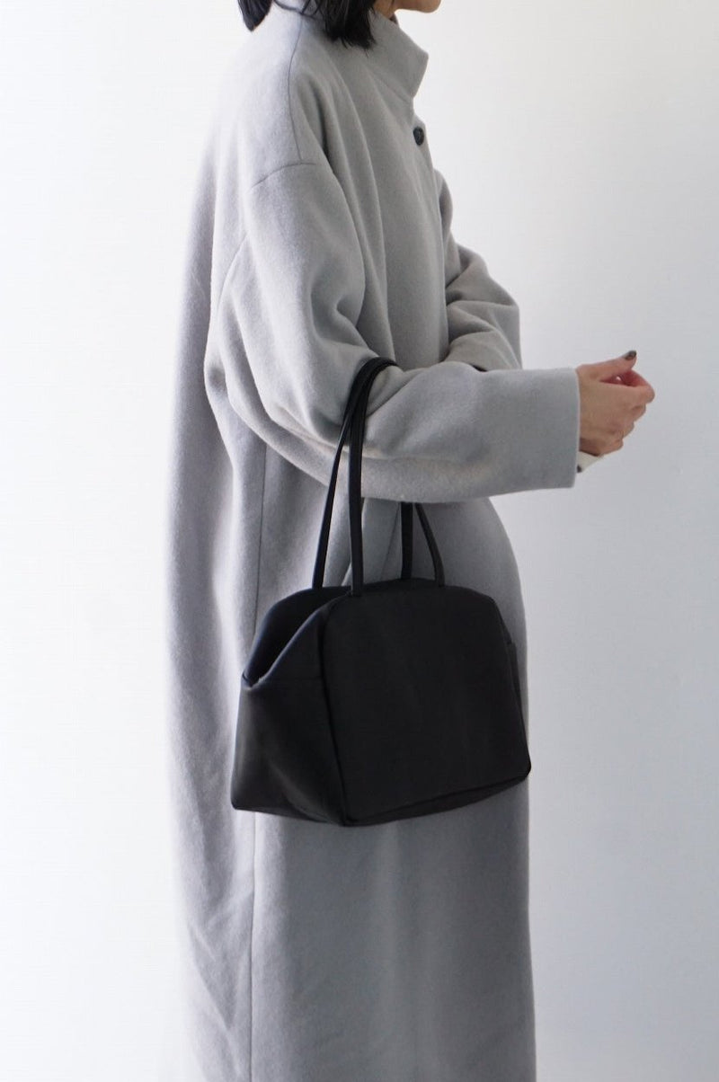 再入荷 a (アー) ボストンバッグ M ブラック – SACHET.