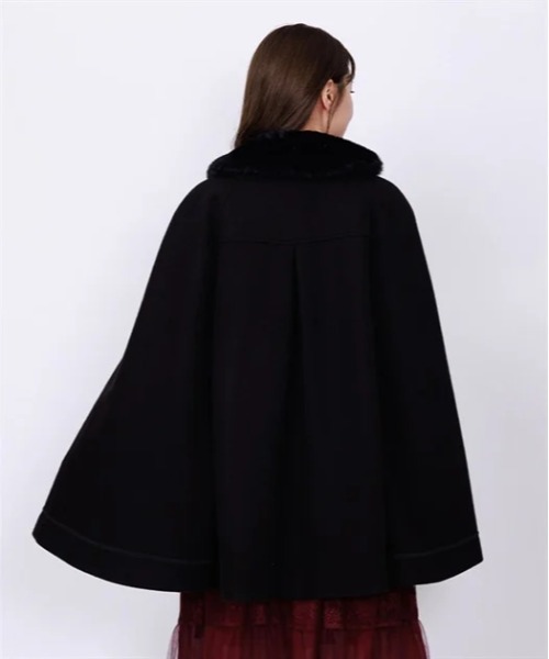 axes femme（アクシーズファム）の「ファー襟付ケープコート（ダッフル