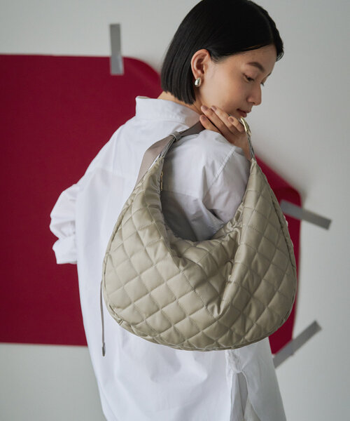 russet（ラシット）の「キルティングラウンドビッグショルダーバッグ