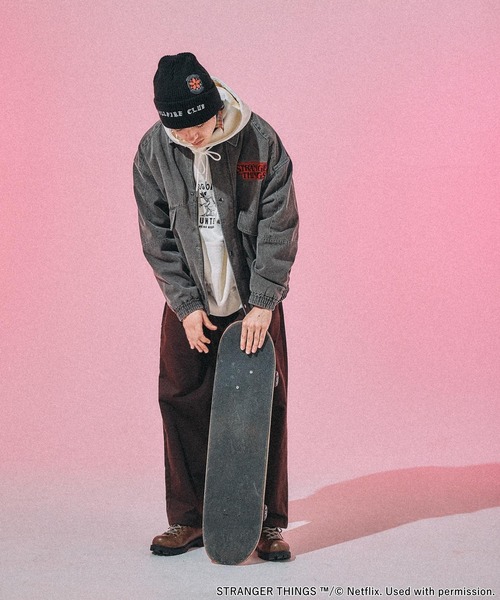 niko and（ニコアンド）の「【STRANGER THINGS】コラボデニム