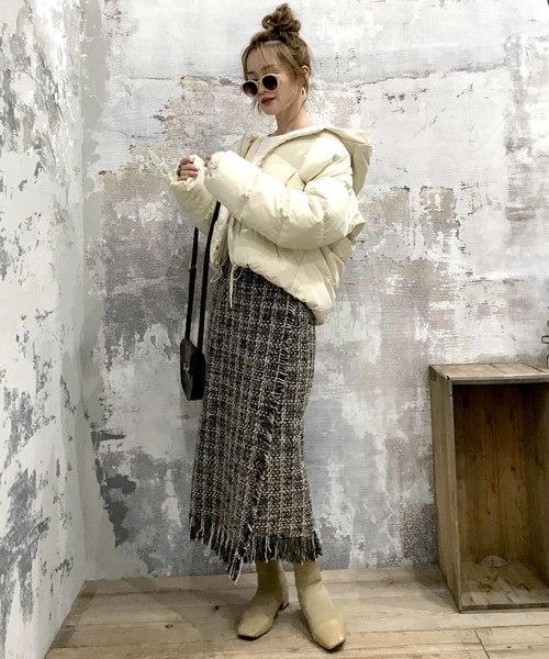 archives（アルシーヴ）の「ホワイトグースダウンジャケット（ダウン