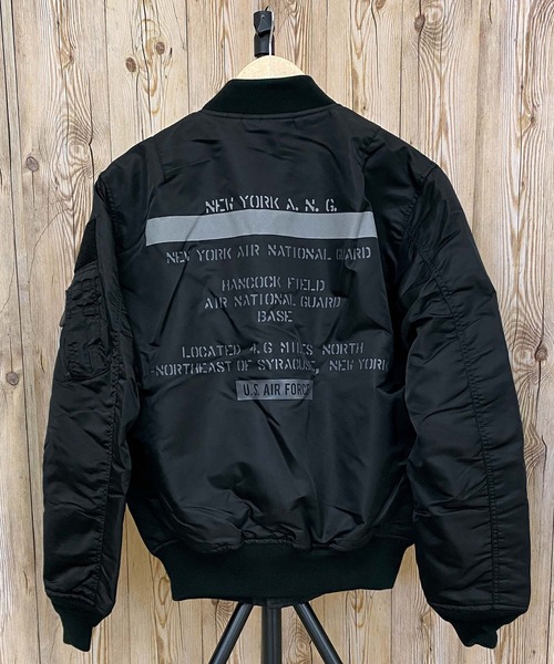 AVIREX（アヴィレックス）の「MA1 -REFLECT STENCIL-リバーシブル（MA