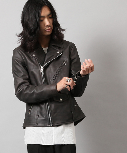 AMERICAN RAG CIE（アメリカンラグシー）の「レザーダブルライダース