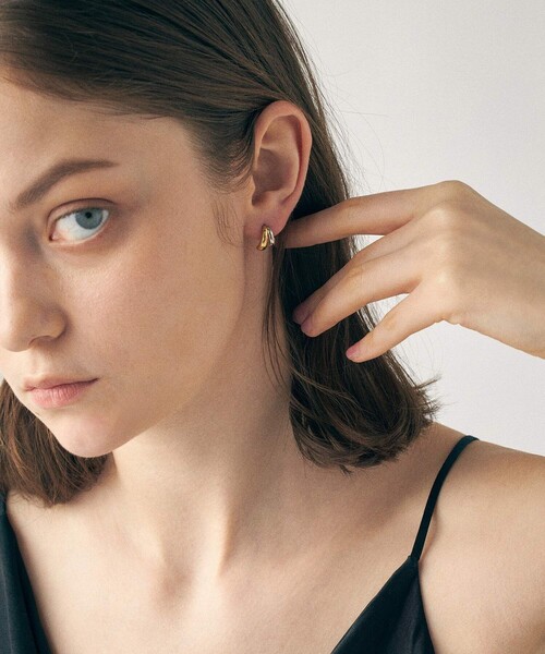 バイカラー ダブルライン ピアス（ピアス（両耳用））｜ete（エテ）の