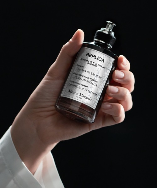 レプリカ オードパルファン ダンシング オン ザ ムーン (100mL)（香水