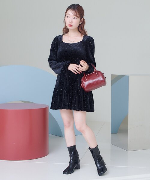 セール】【結婚式/オケージョン】ベロアスタッズミニワンピース