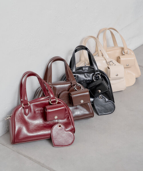 5色展開/500mlペットボトル収納可】チャーム付ミニボストンバッグ