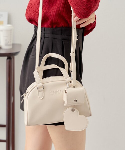 5色展開/500mlペットボトル収納可】チャーム付ミニボストンバッグ