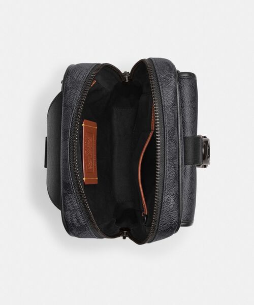 COACH（コーチ）の「ベック パック・シグネチャー キャンバス（ボディ