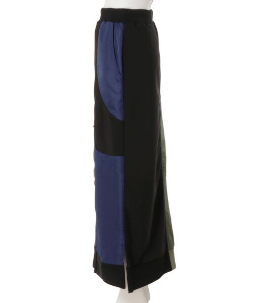 UN3D.（アンスリード）の「MA-1ドッキングカットスカート（スカート